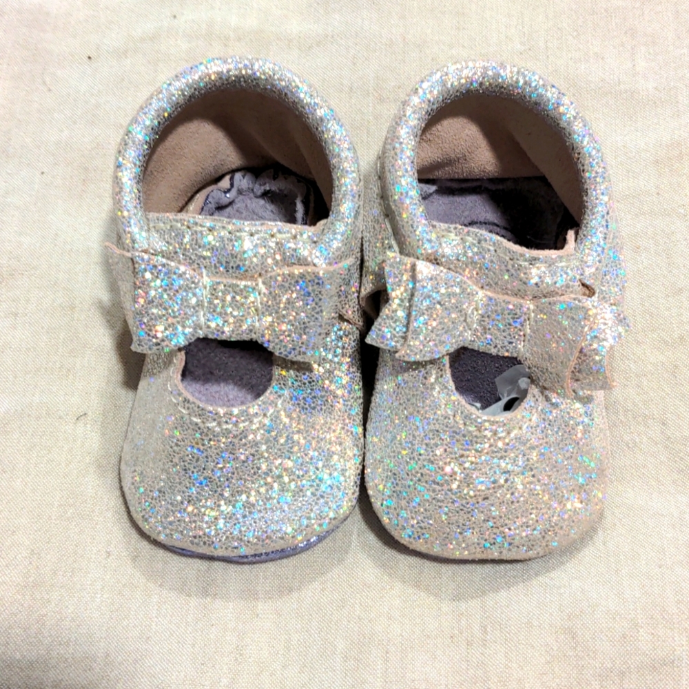 EUC Freshly Picked Mary Janes